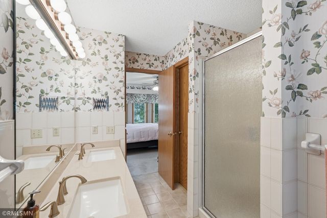 1426 Colleen Avenue, Arden Hills, MN 55112