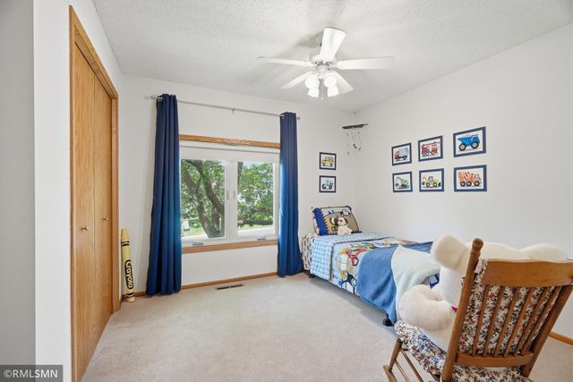 1426 Colleen Avenue, Arden Hills, MN 55112