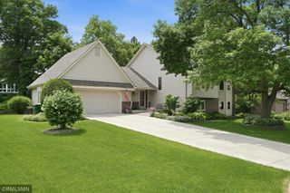 1426 Colleen Avenue, Arden Hills, MN 55112