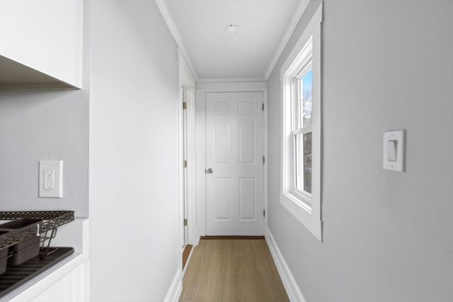 81 Ward St, Worcester, MA 01610