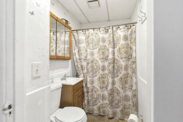 81 Ward St, Worcester, MA 01610