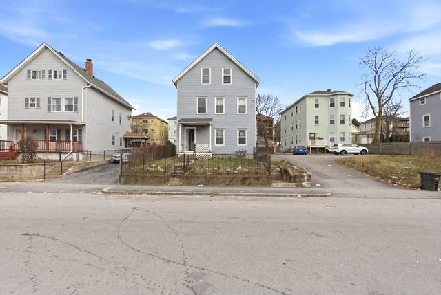 81 Ward St, Worcester, MA 01610