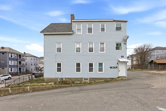 81 Ward St, Worcester, MA 01610