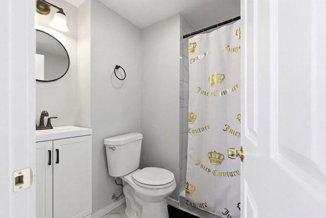 81 Ward St, Worcester, MA 01610