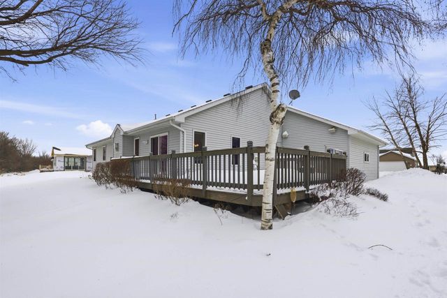 2294 MEADOW HEIGHTS CIRCLE, Neenah, WI 54956