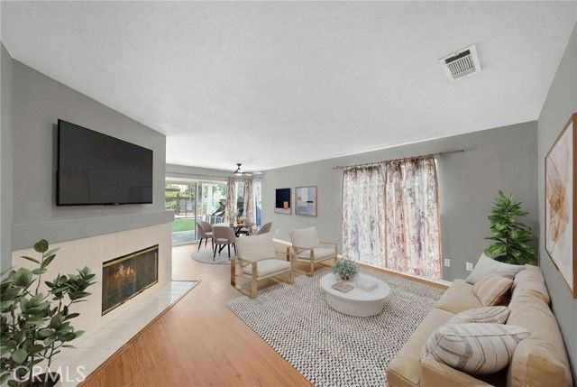 39317 Via Sonrisa, Murrieta, CA 92593