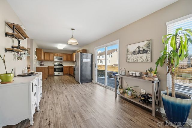 1038 Veteran Avenue, Elburn, IL 60119