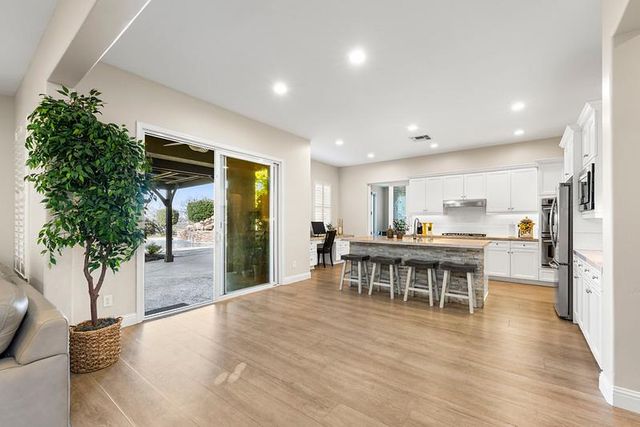 3350 Black Oak Dr, Rocklin, CA 95765