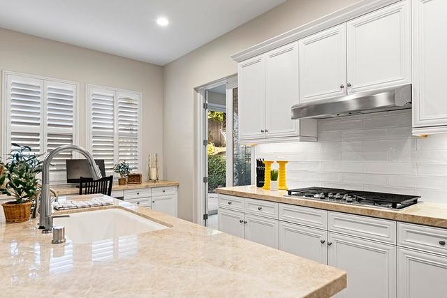 3350 Black Oak Dr, Rocklin, CA 95765