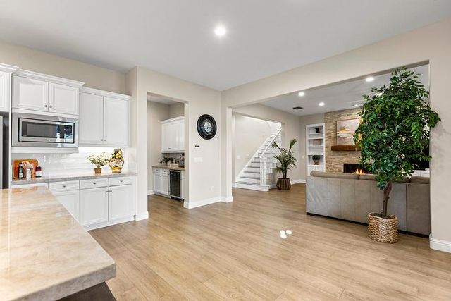 3350 Black Oak Dr, Rocklin, CA 95765