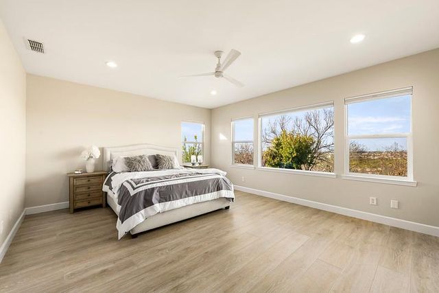 3350 Black Oak Dr, Rocklin, CA 95765