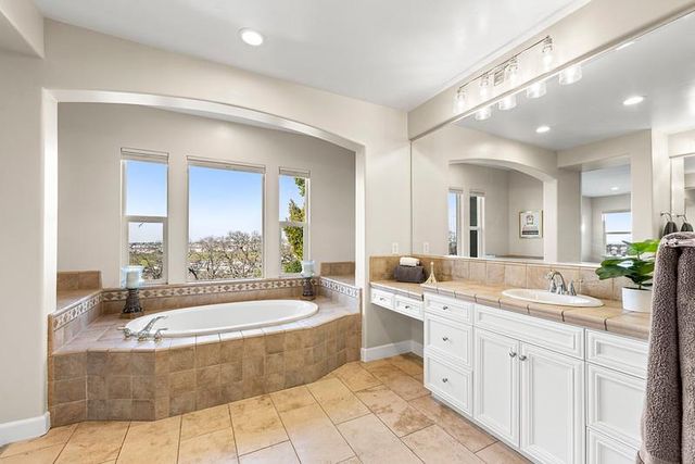 3350 Black Oak Dr, Rocklin, CA 95765