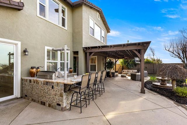 3350 Black Oak Dr, Rocklin, CA 95765