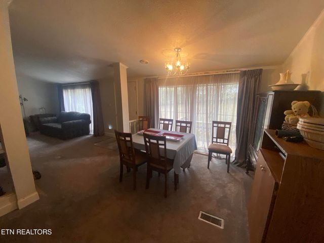 425 Lake Harbor Drive, Kingston, TN 37763