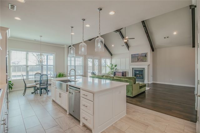 605 Stone Ridge Street, Lowell, AR 72745