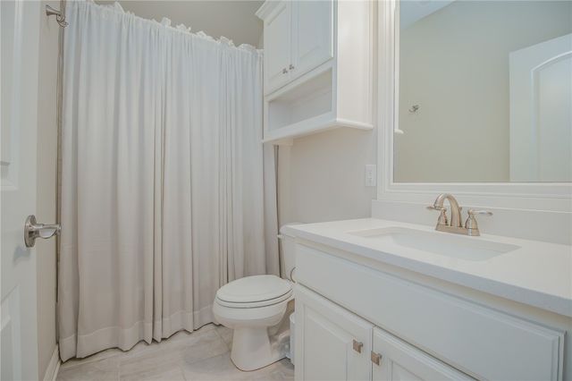 605 Stone Ridge Street, Lowell, AR 72745