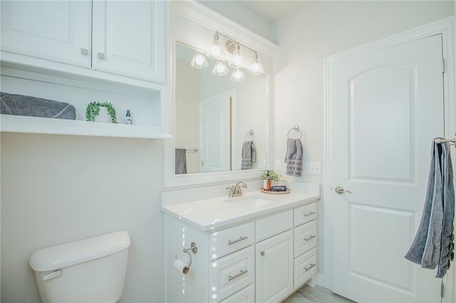 605 Stone Ridge Street, Lowell, AR 72745