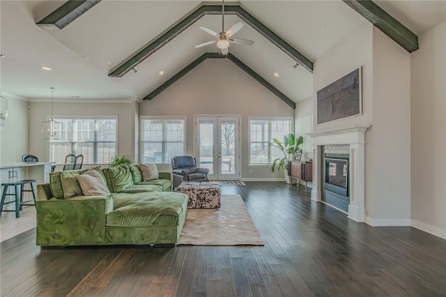 605 Stone Ridge Street, Lowell, AR 72745