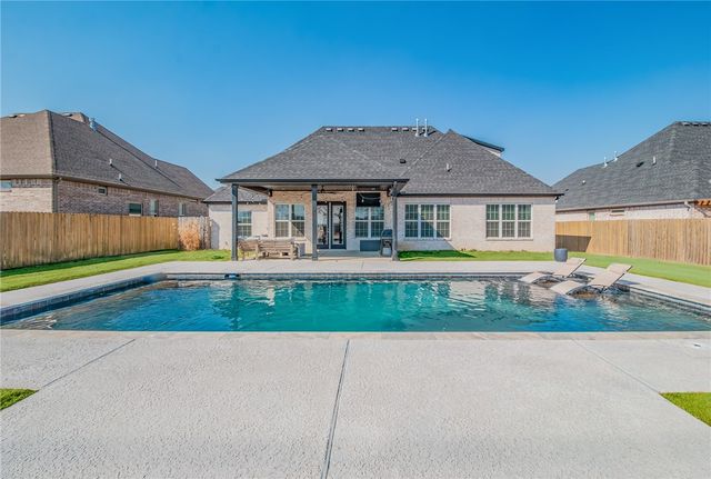 605 Stone Ridge Street, Lowell, AR 72745