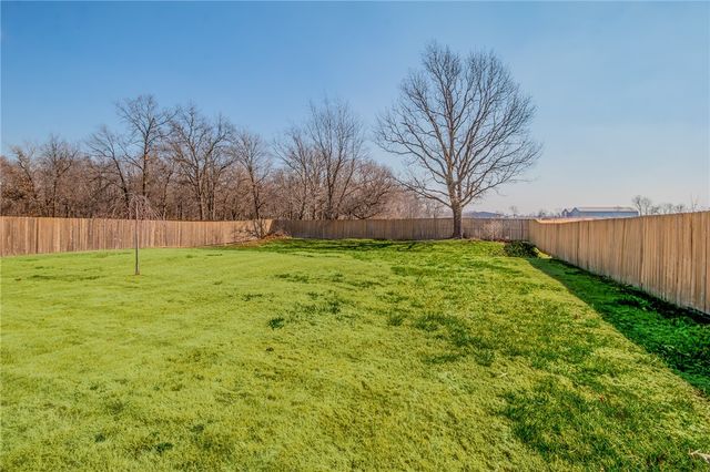 605 Stone Ridge Street, Lowell, AR 72745