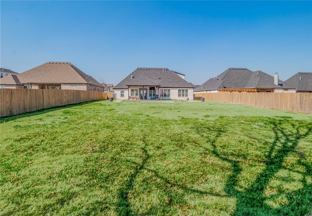 605 Stone Ridge Street, Lowell, AR 72745