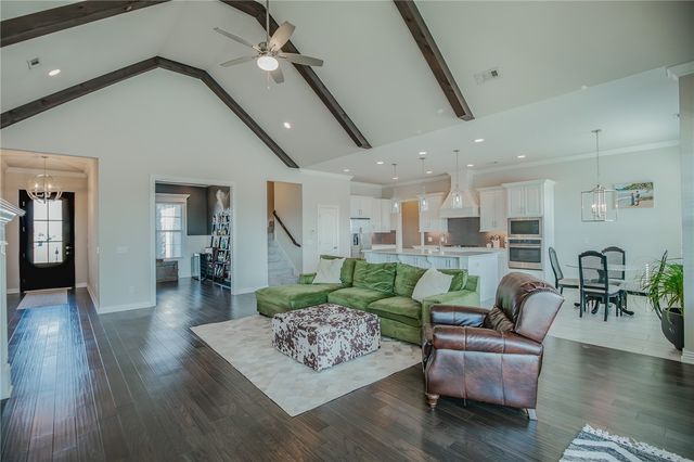 605 Stone Ridge Street, Lowell, AR 72745