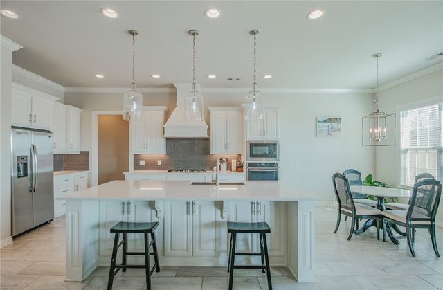 605 Stone Ridge Street, Lowell, AR 72745