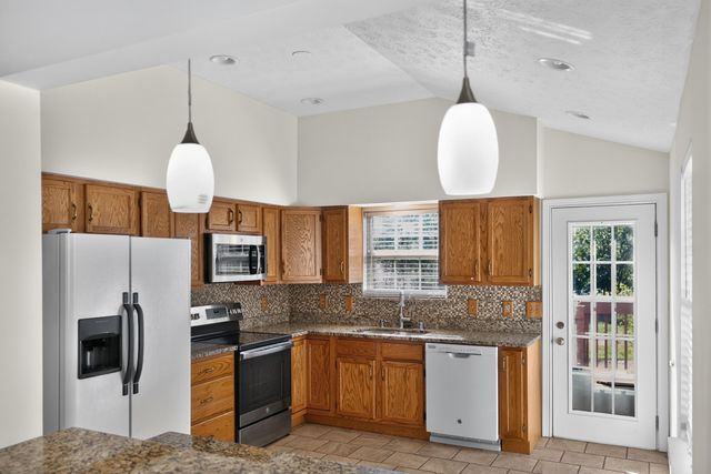 3253 Royal Troon Road, Lexington, KY 40509