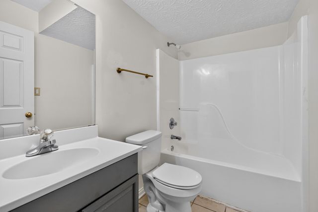3253 Royal Troon Road, Lexington, KY 40509