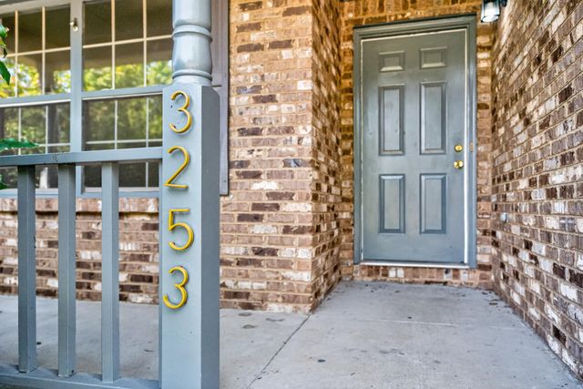3253 Royal Troon Road, Lexington, KY 40509