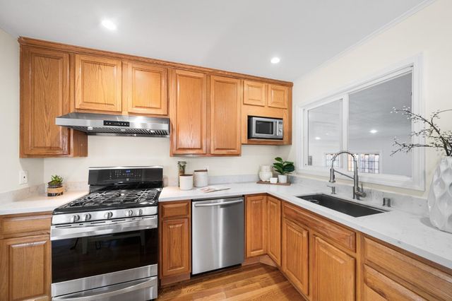 23 Meadow Lane, Redwood City, CA 94063