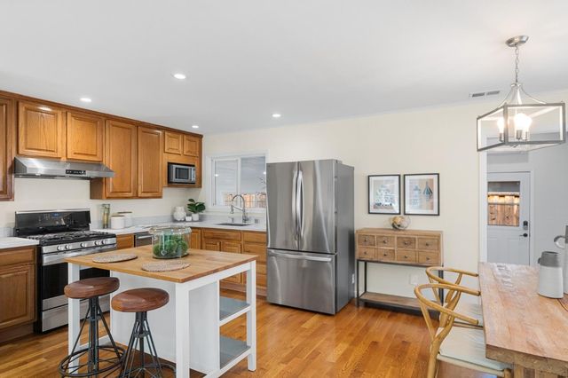 23 Meadow Lane, Redwood City, CA 94063