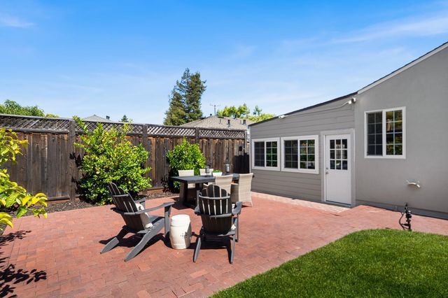 23 Meadow Lane, Redwood City, CA 94063