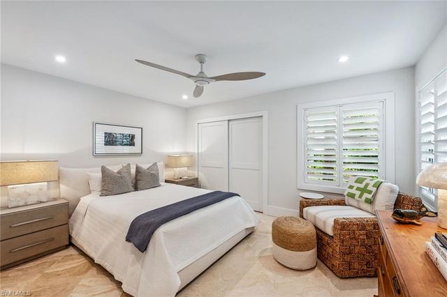 35 Grey Wing PT, Naples, FL 34113