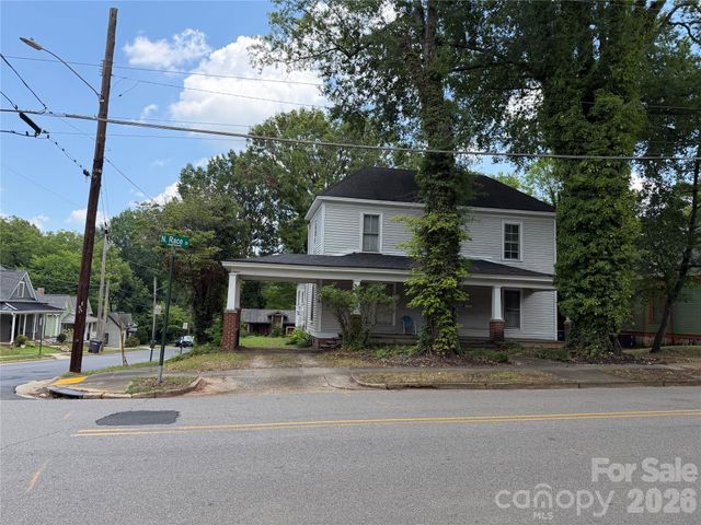 403 S Race Street, Statesville, NC 28677
