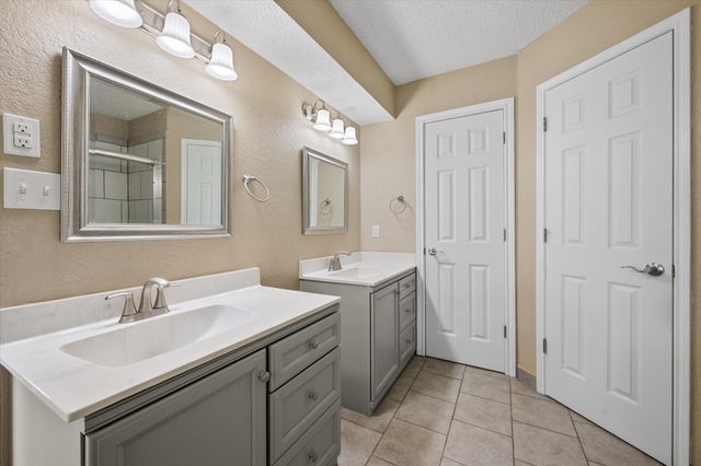 1536 Stratford Drive, Mansfield, TX 76063