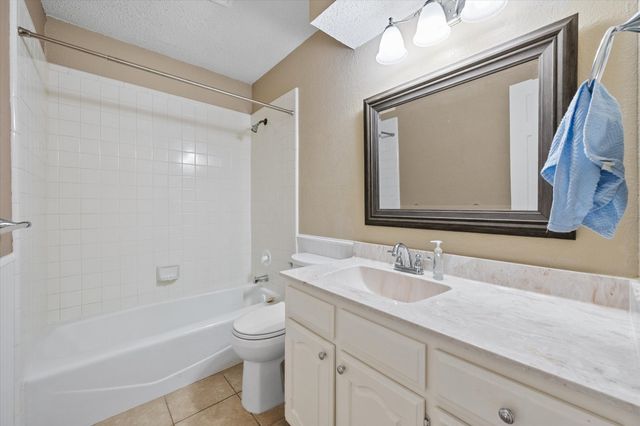 1536 Stratford Drive, Mansfield, TX 76063