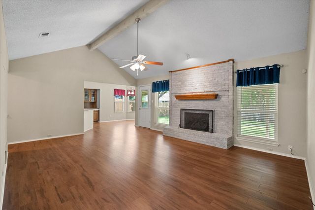 1536 Stratford Drive, Mansfield, TX 76063