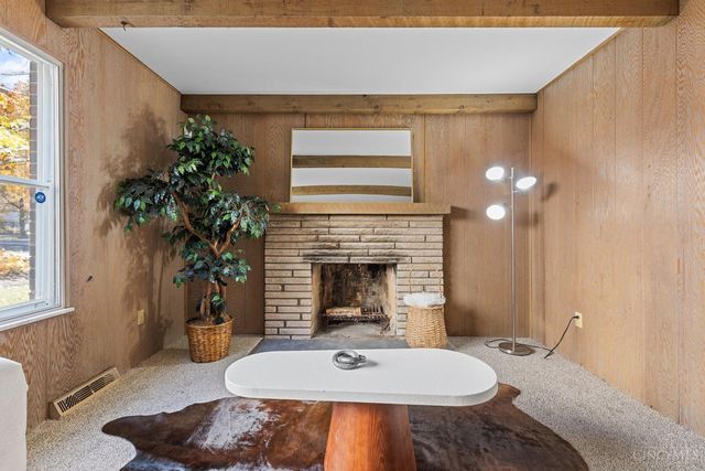 7988 Woodruff Road, Cincinnati, OH 45255