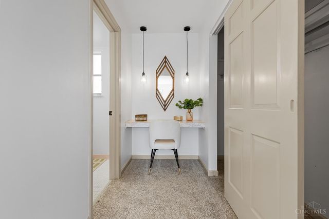 7988 Woodruff Road, Cincinnati, OH 45255