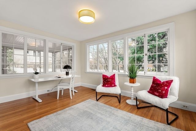 5 Hammond St, Newton, MA 02467