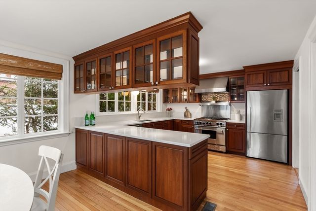 5 Hammond St, Newton, MA 02467