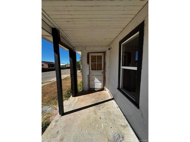 425 5th St, Hugo, CO 80821