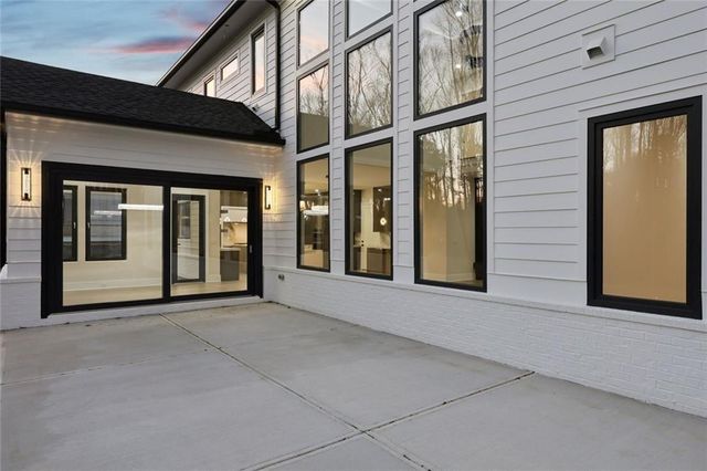 177 Deer Canyon Drive, Auburn, GA 30011