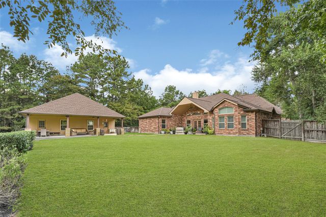 15631 Connie Lane, Montgomery, TX 77316