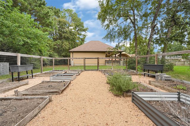 15631 Connie Lane, Montgomery, TX 77316