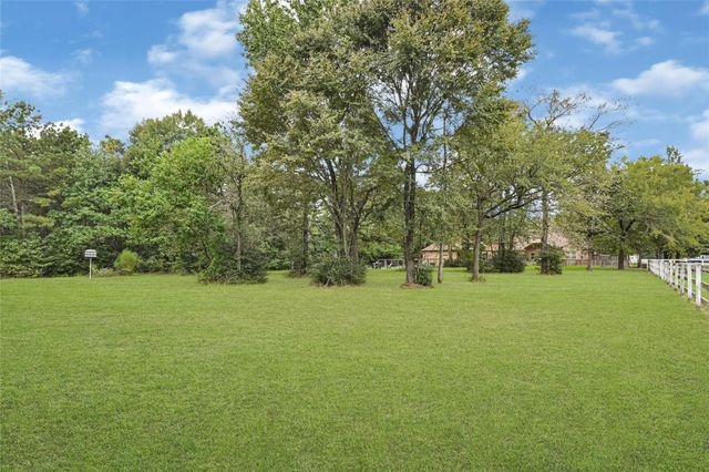 15631 Connie Lane, Montgomery, TX 77316