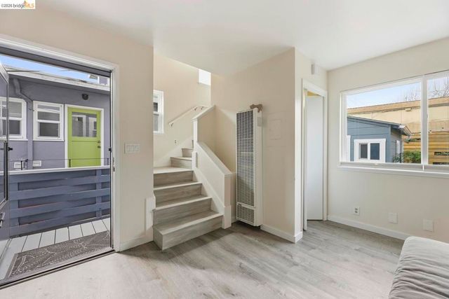 946 946 Kains AVE, Albany, CA 94706