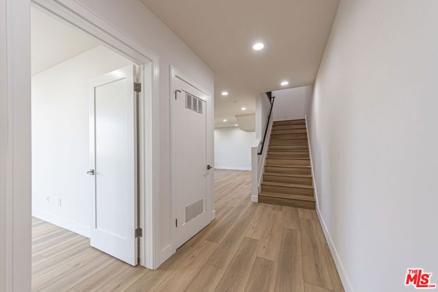 5436 Romaine Street, Los Angeles, CA 90038