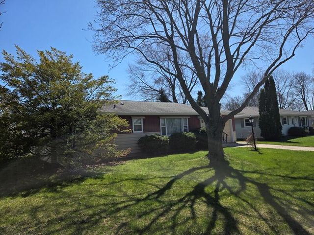 425 Bishop AVENUE, Plymouth, WI 53073
